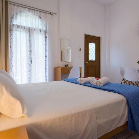 Natsios Apartments Vlachopoulátika Екстериор снимка